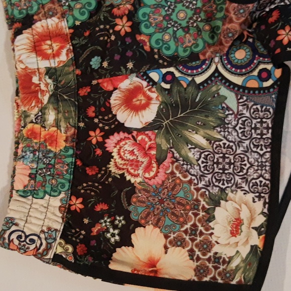 Adidas shorts - Picture 2 of 6